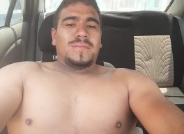 Oswaldo, 31 years old, Man, South Valley, USA