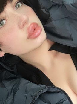 Yaren Azer, 23 years old, Pakxe, Laos