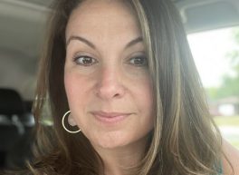 Sara, 47 years old, Straight, Woman, Ottawa, Canada