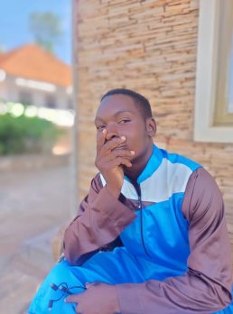 Kyazze john, 20 years old, Kampala, Uganda