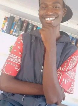 Màçhété, 23 years old, Rutana, Burundi