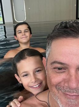 Todd Wright, 51 years old, Dobrich, Bulgaria
