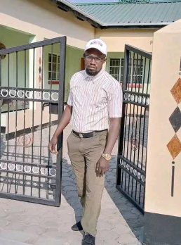 Andrew Chunga, 34 years old, Karlshamn, Sweden